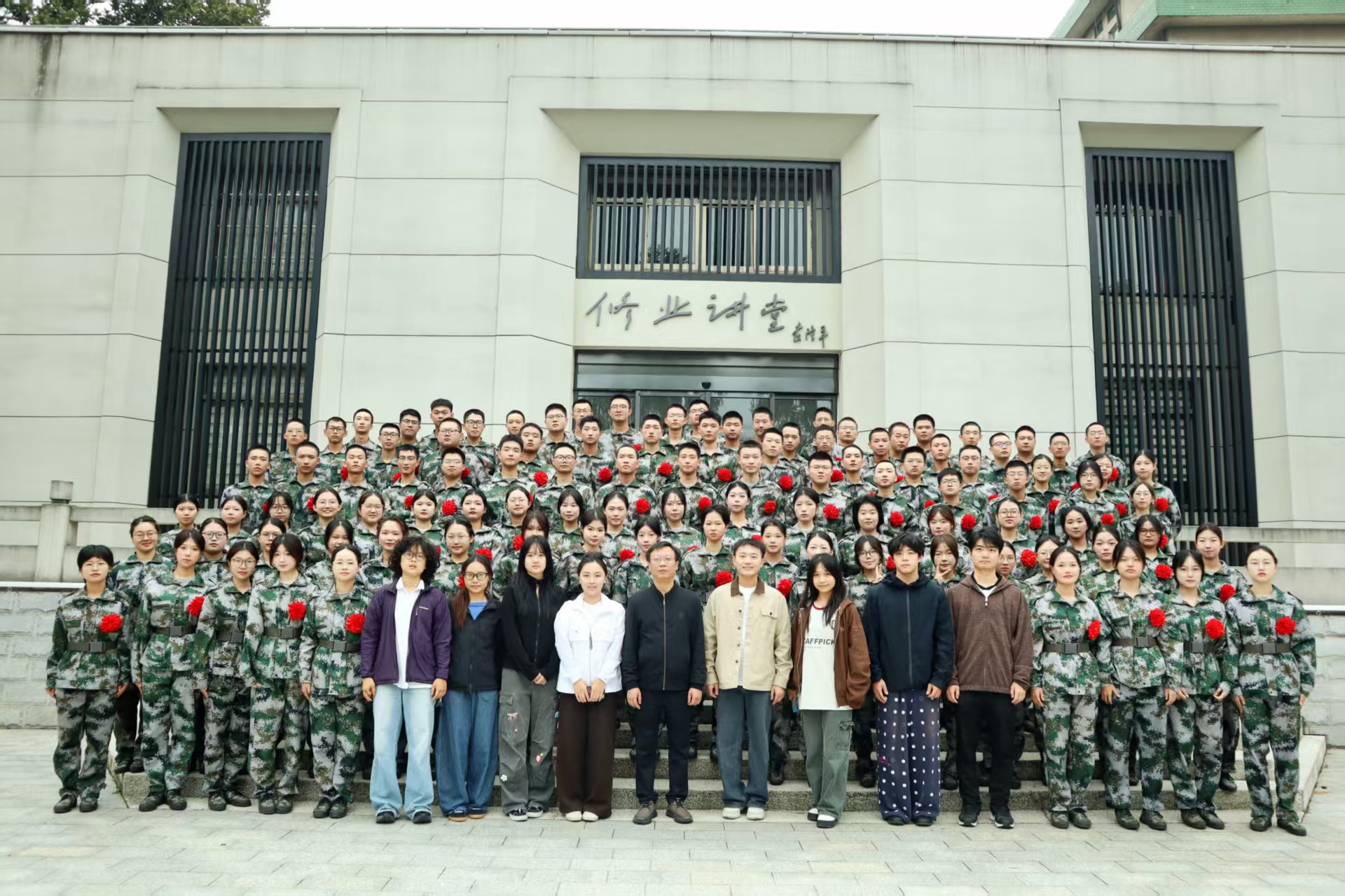 d4bbeb193194d1feb0e5252d30c50e8a.jpg